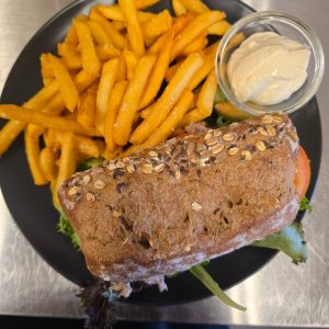 519677698_18054937061525036_7563415751242822482_n